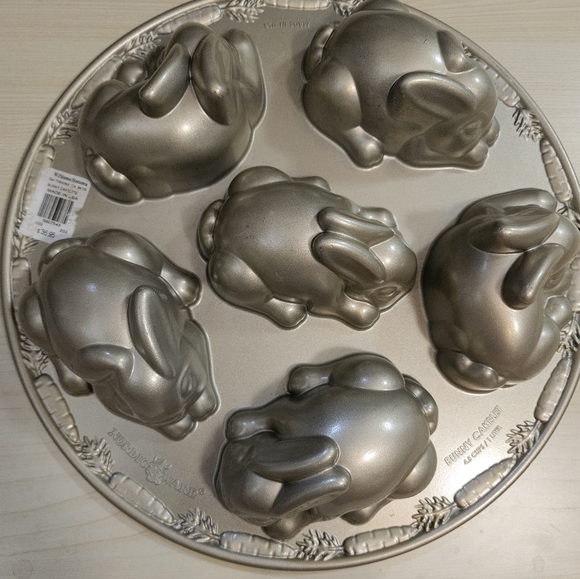 Nordic Ware Bunny Cakelet Pan in used condition. Please see photos. - Picture 2 of 11